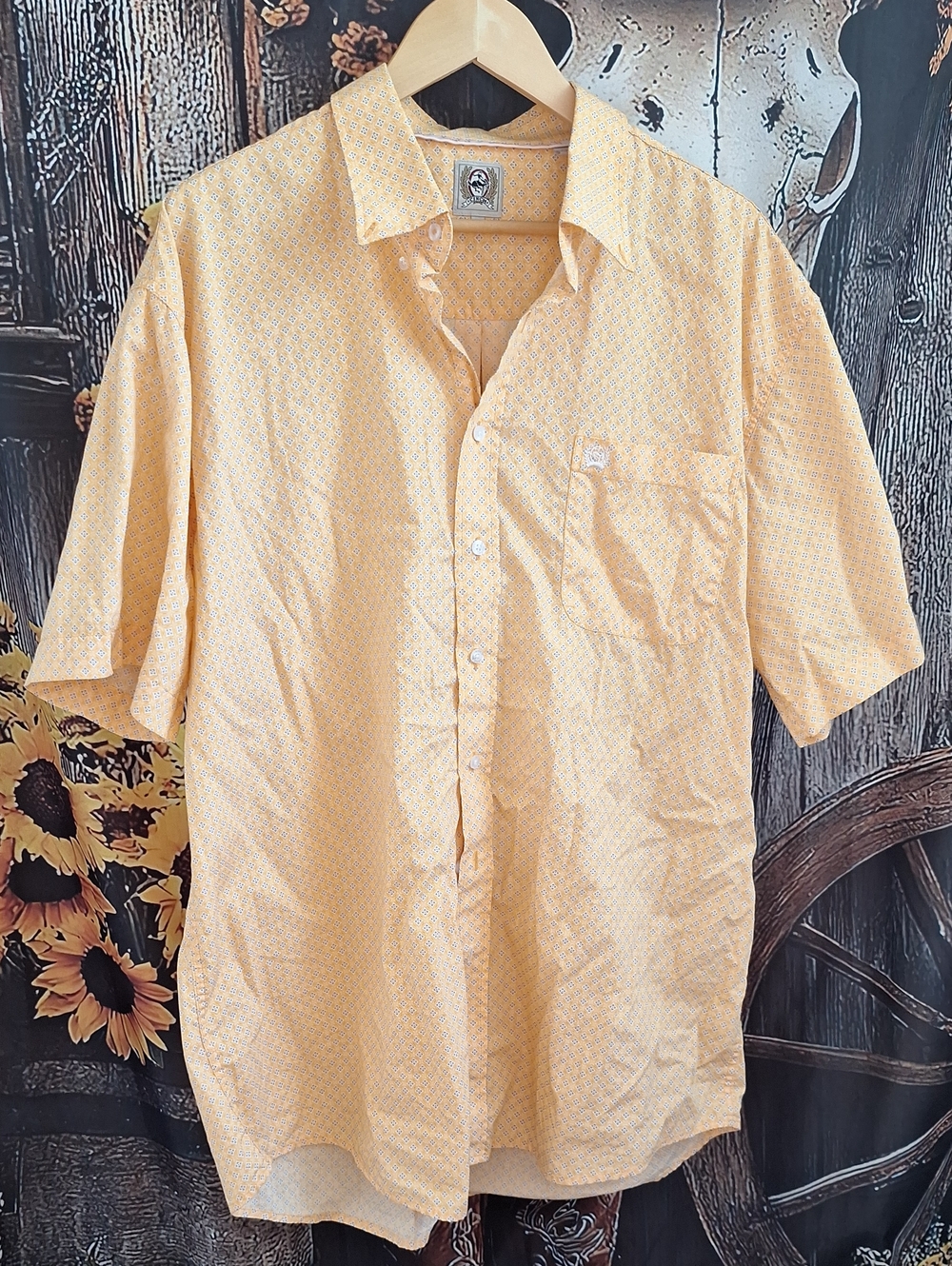 Cinch Yellow Short-Sleeve Casual Button-Down Shirt